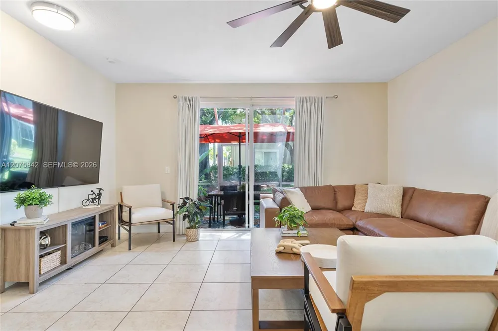 2224 Salerno Cir Weston, FL 33327