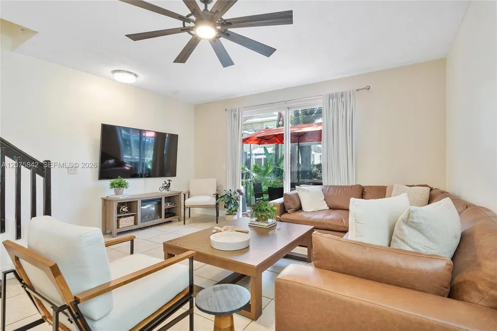 2224 Salerno Cir Weston, FL 33327