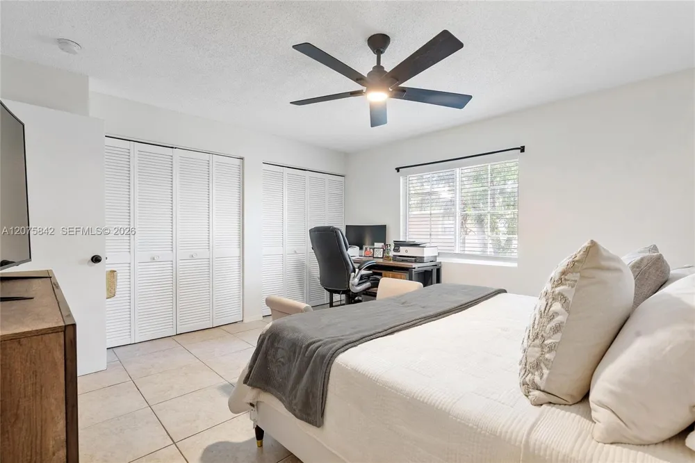 2224 Salerno Cir Weston, FL 33327