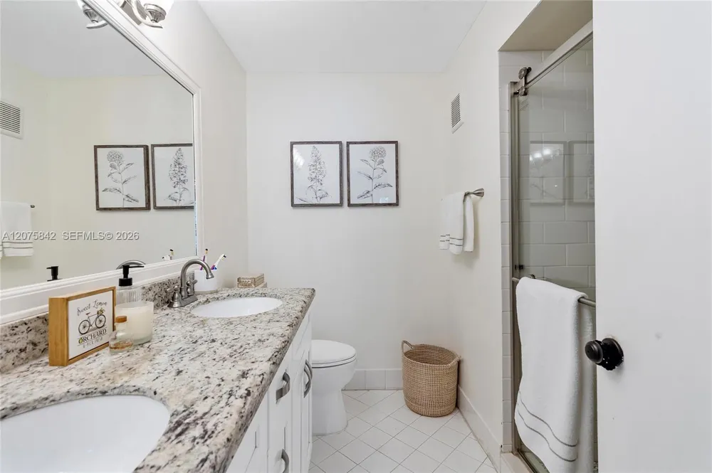 2224 Salerno Cir Weston, FL 33327