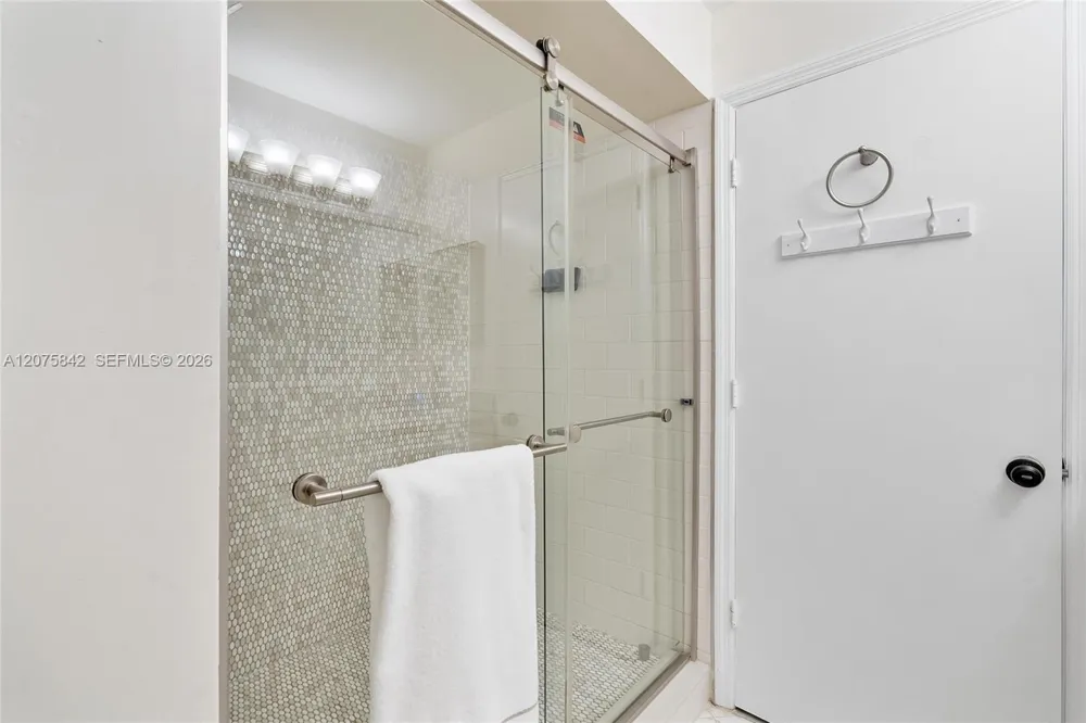 2224 Salerno Cir Weston, FL 33327