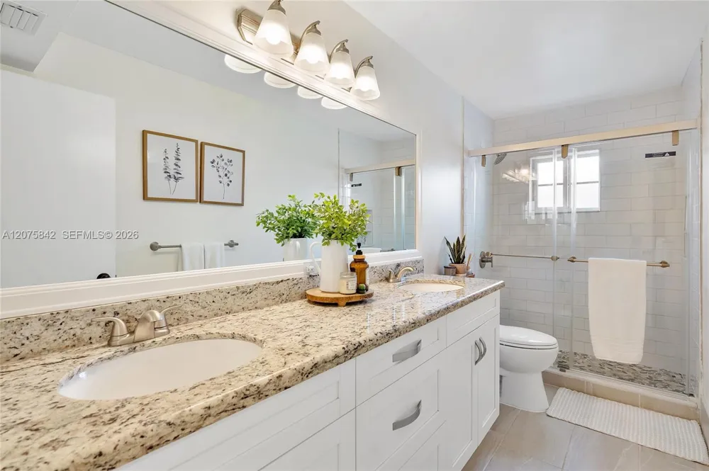 2224 Salerno Cir Weston, FL 33327