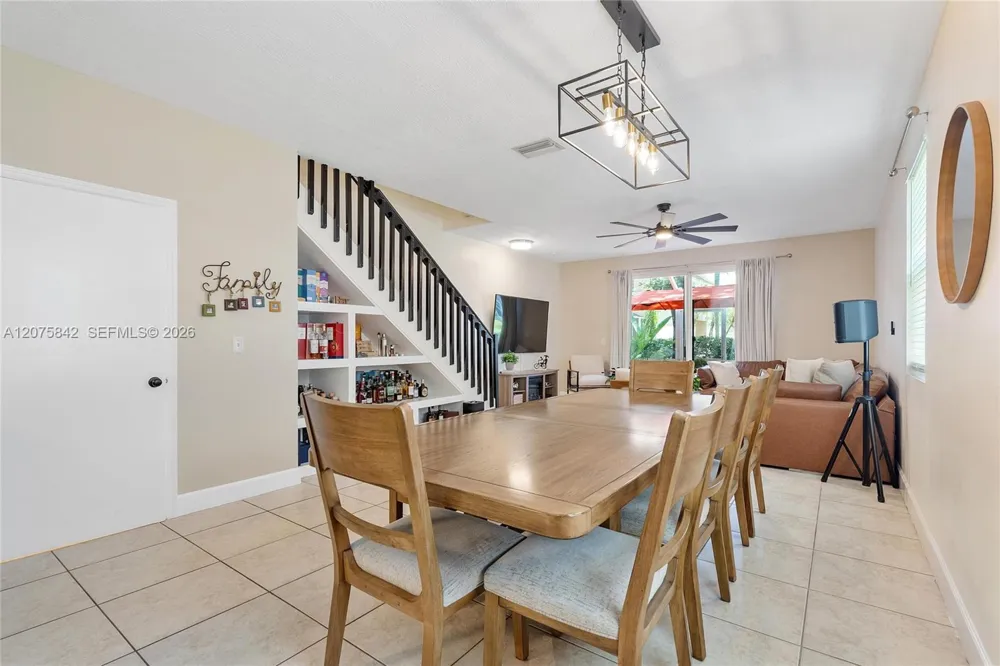 2224 Salerno Cir Weston, FL 33327