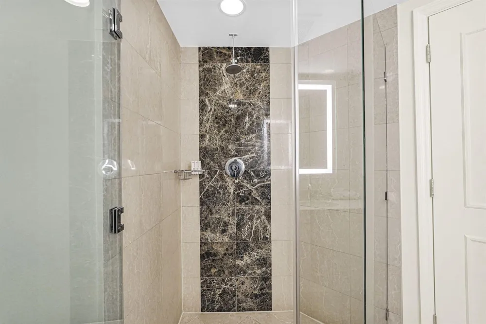 505 FORT LAUDERDALE BEACH BOULEVARD #1817 Fort Lauderdale, FL 33304