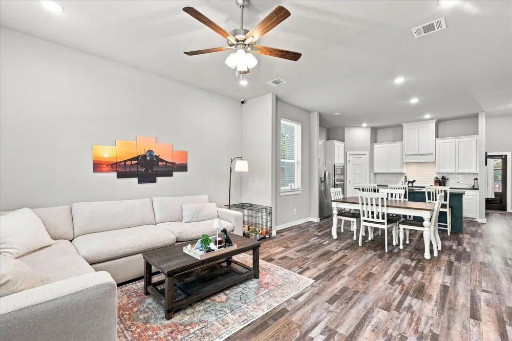 1001 Oak Valley Road Burleson, TX 76028
