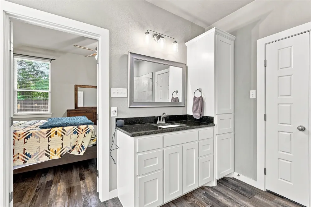 1001 Oak Valley Road Burleson, TX 76028