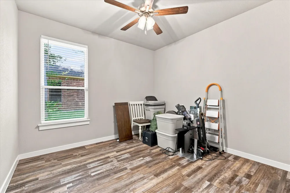 1001 Oak Valley Road Burleson, TX 76028