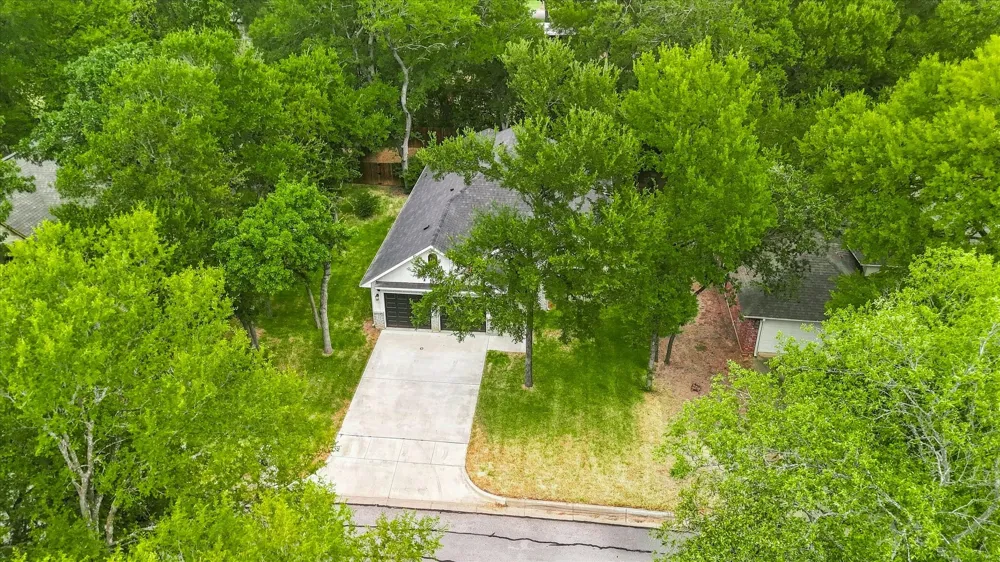 1001 Oak Valley Road Burleson, TX 76028