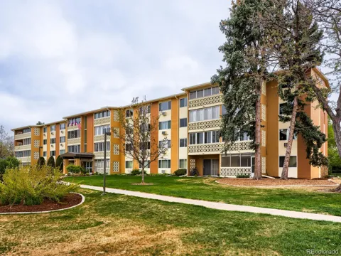 795 S Alton Way #8C