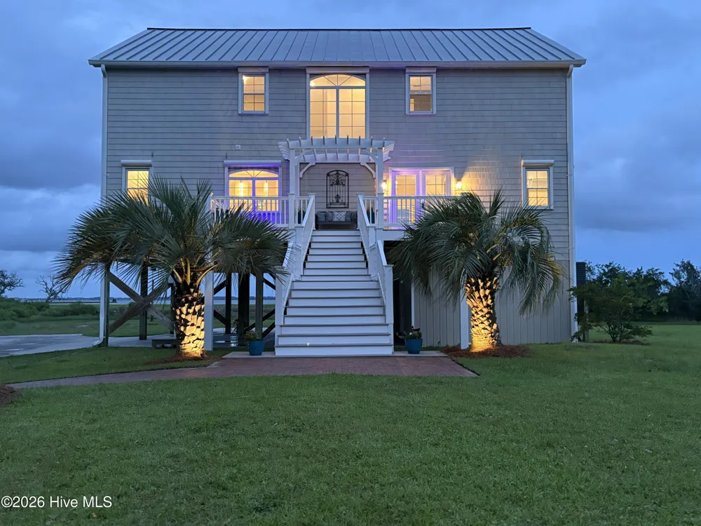 404 Perkins Road Beaufort, NC 28516