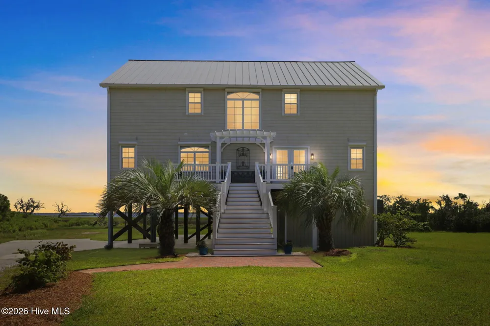 404 Perkins Road Beaufort, NC 28516