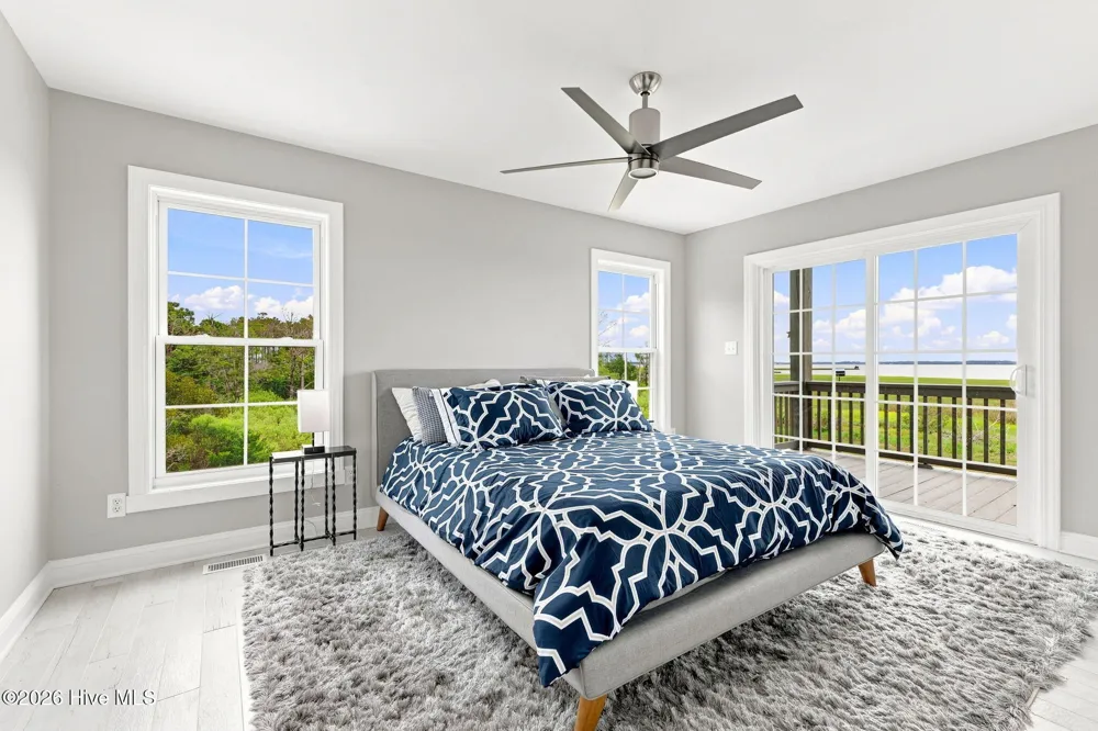 404 Perkins Road Beaufort, NC 28516