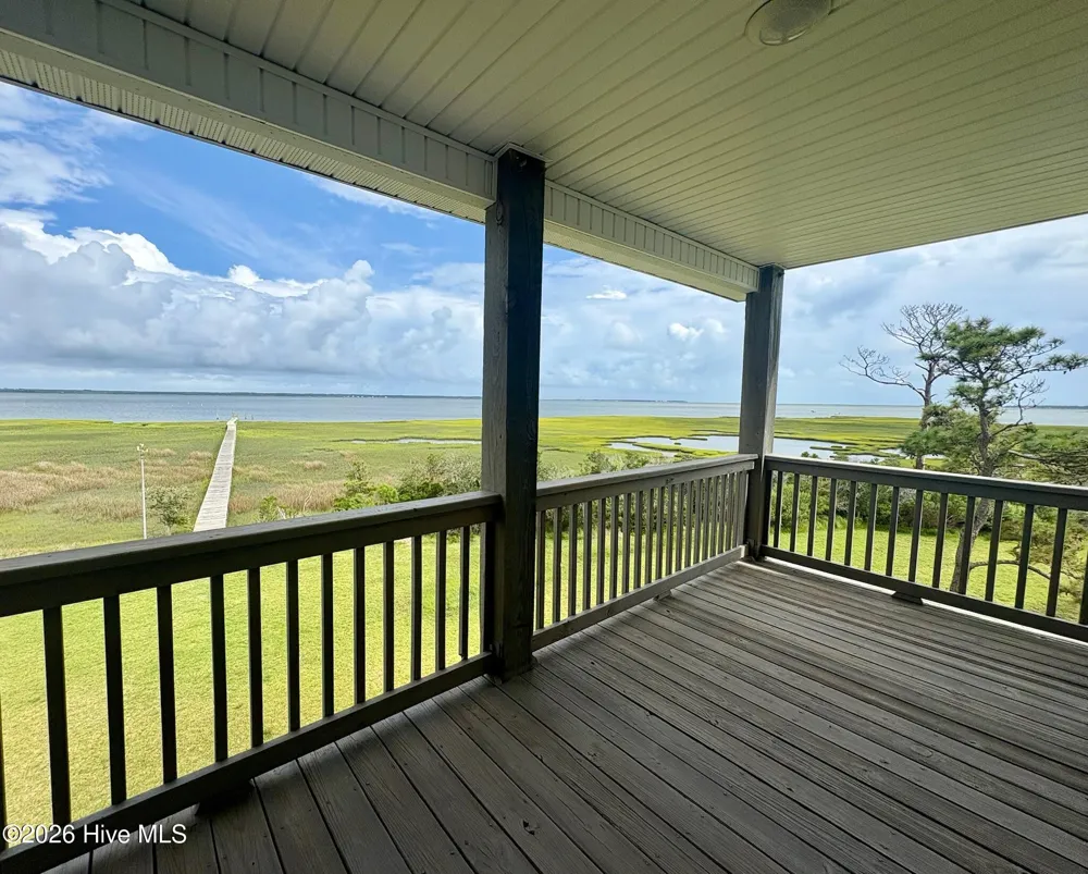 404 Perkins Road Beaufort, NC 28516