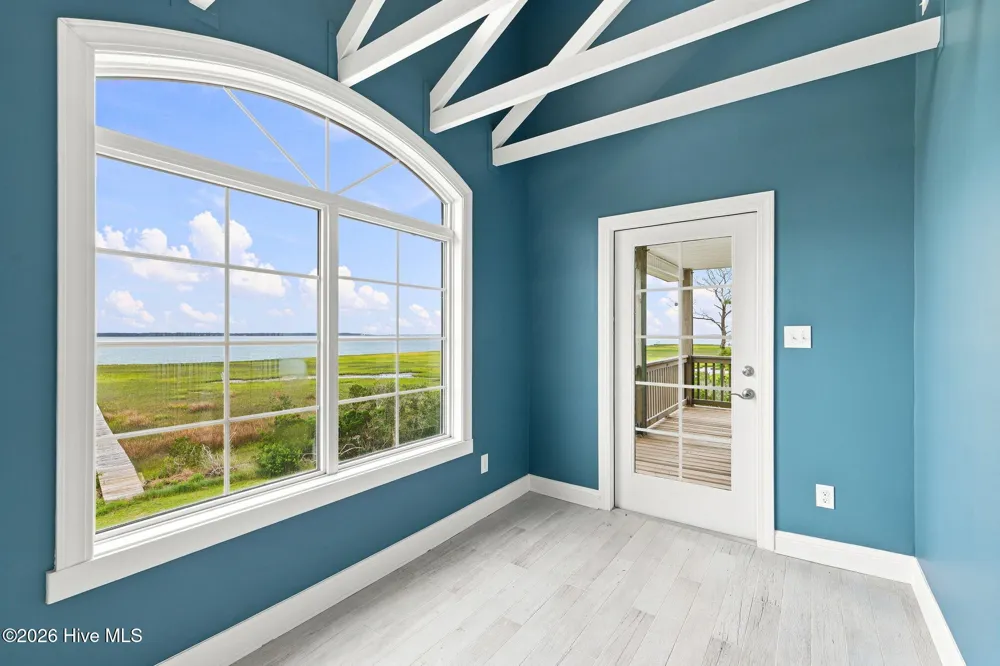 404 Perkins Road Beaufort, NC 28516