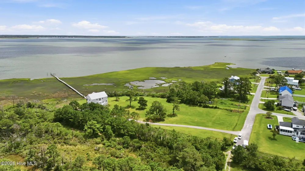 404 Perkins Road Beaufort, NC 28516