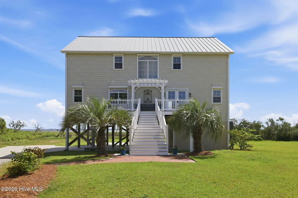 404 Perkins Road Beaufort, NC 28516