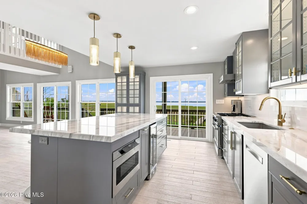 404 Perkins Road Beaufort, NC 28516