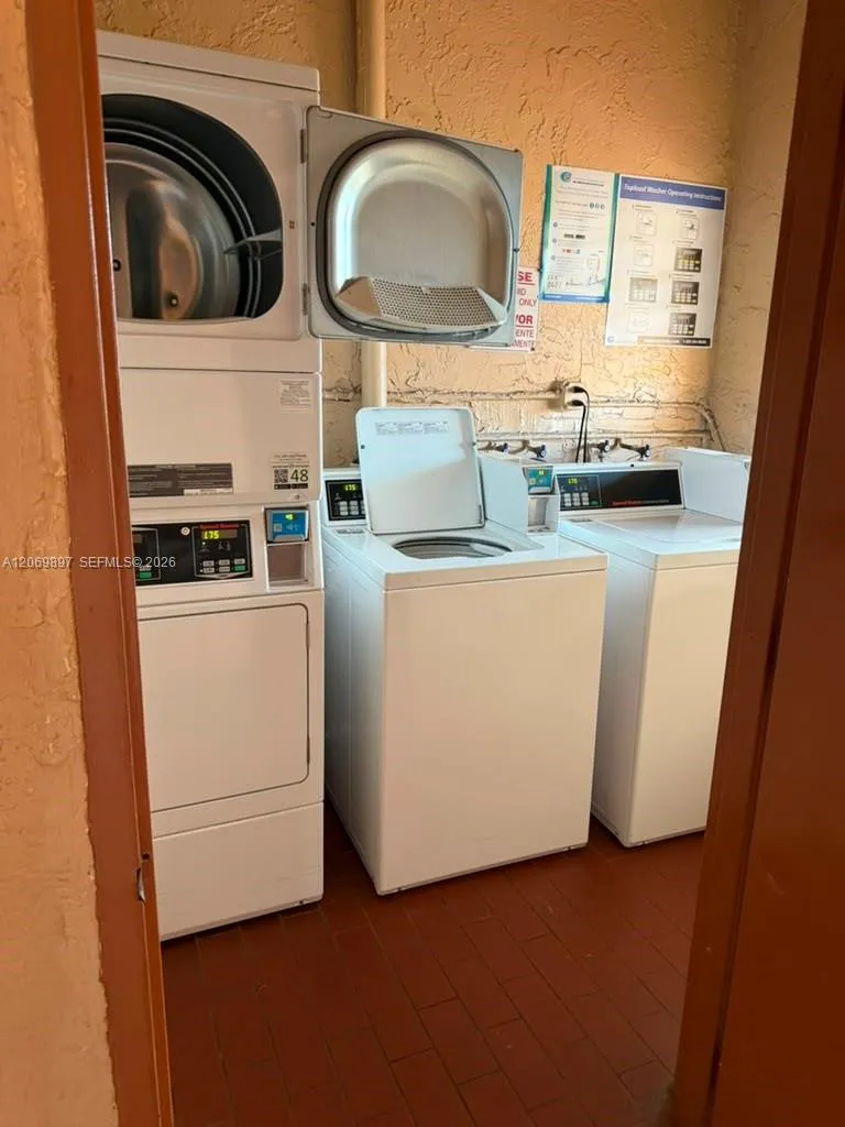 1630 W 46th St #504C Hialeah, FL 33012