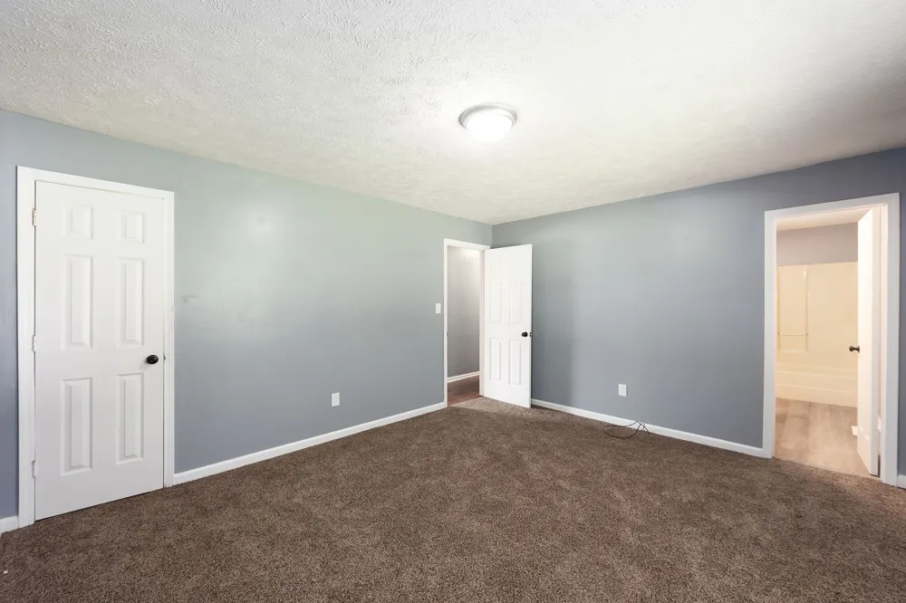 19 Dyer Creek Ln Jackson, TN 38305