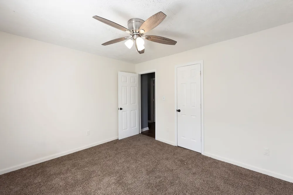 19 Dyer Creek Ln Jackson, TN 38305