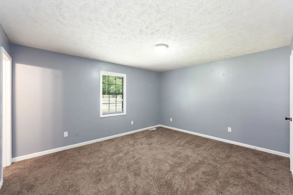 19 Dyer Creek Ln Jackson, TN 38305