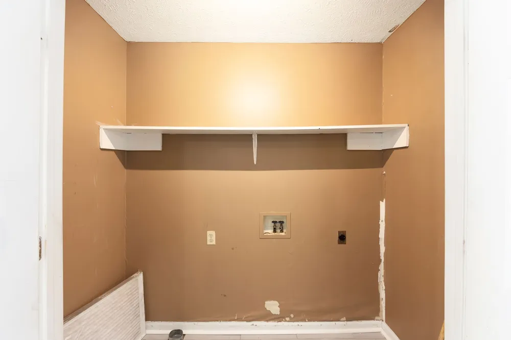 19 Dyer Creek Ln Jackson, TN 38305