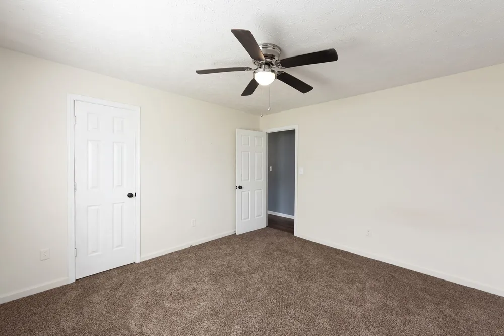 19 Dyer Creek Ln Jackson, TN 38305