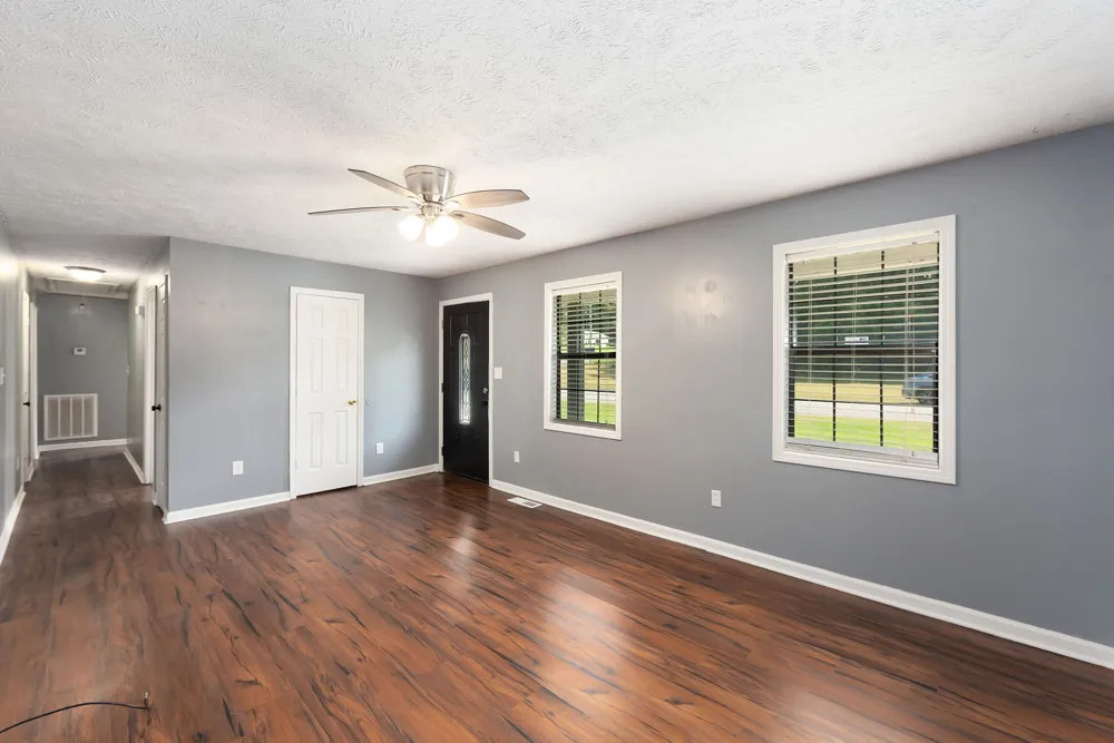 19 Dyer Creek Ln Jackson, TN 38305