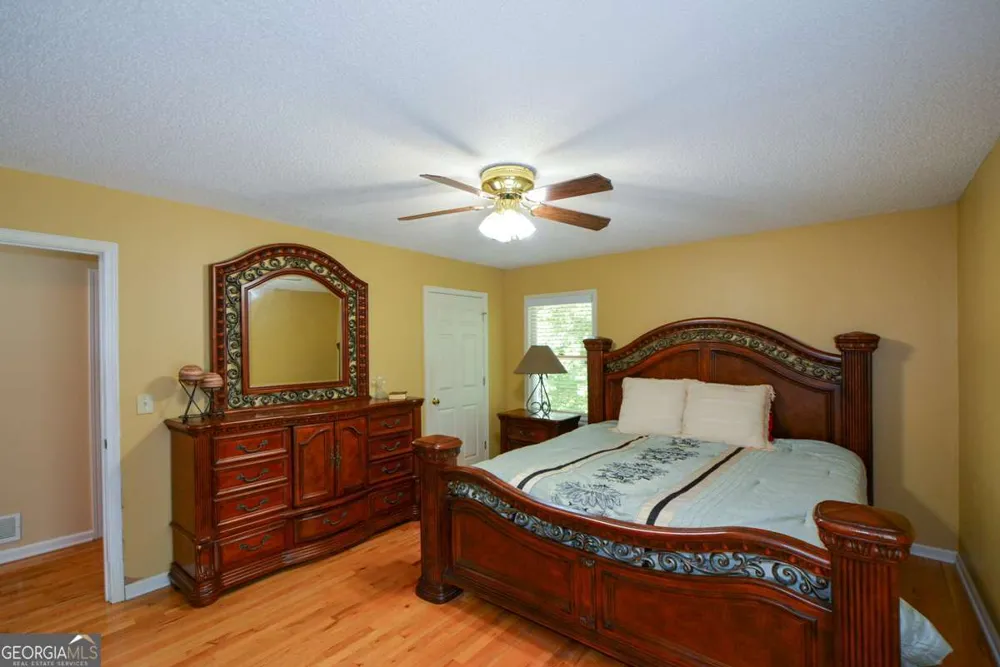 41 Clark Station RD Jasper, GA 30143
