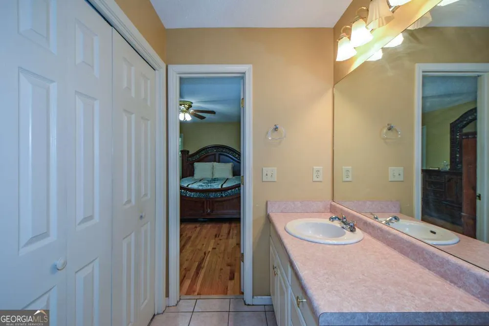 41 Clark Station RD Jasper, GA 30143