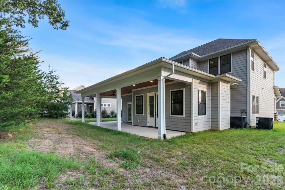 1207 39th Avenue NE Hickory, NC 28601