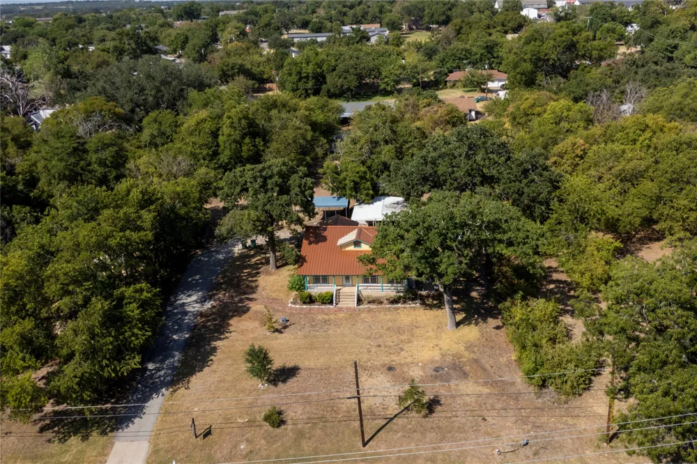 624 Alexander Road Stephenville, TX 76401