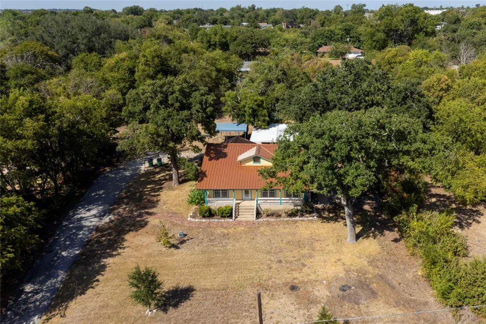 624 Alexander Road Stephenville, TX 76401