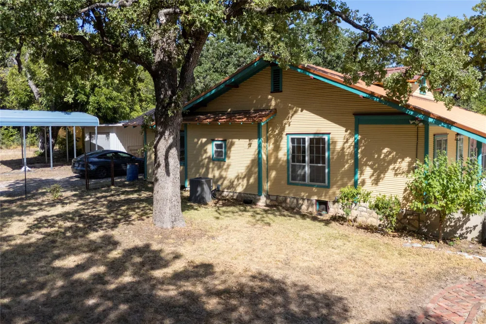 624 Alexander Road Stephenville, TX 76401