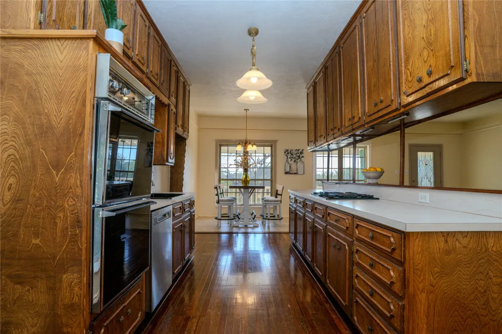 624 Alexander Road Stephenville, TX 76401