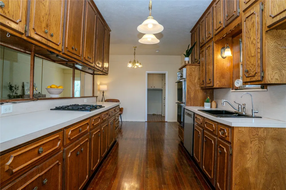 624 Alexander Road Stephenville, TX 76401