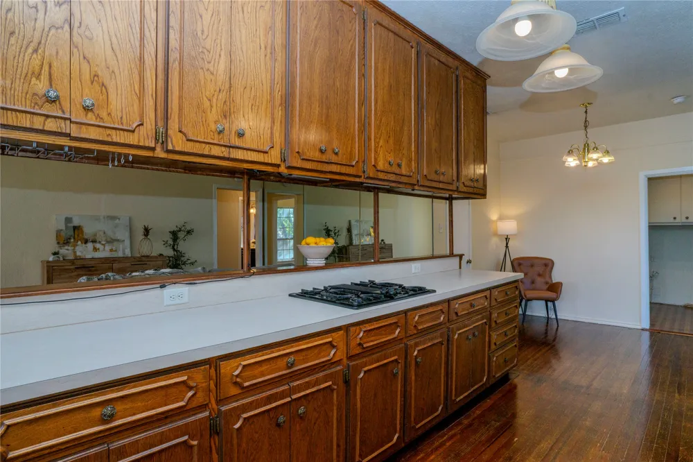 624 Alexander Road Stephenville, TX 76401