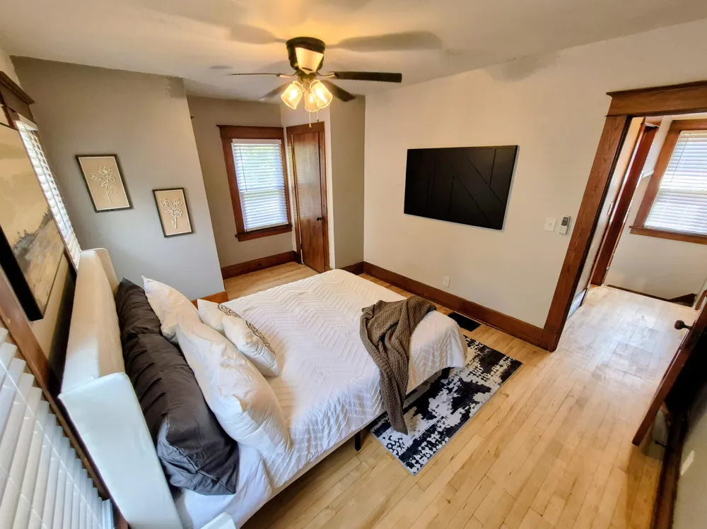 1211 Wayside Road Kalamazoo, MI 49048