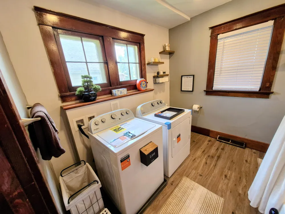 1211 Wayside Road Kalamazoo, MI 49048