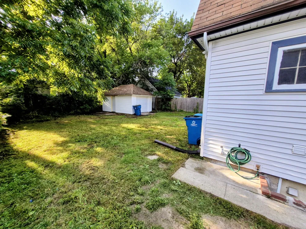 1211 Wayside Road Kalamazoo, MI 49048