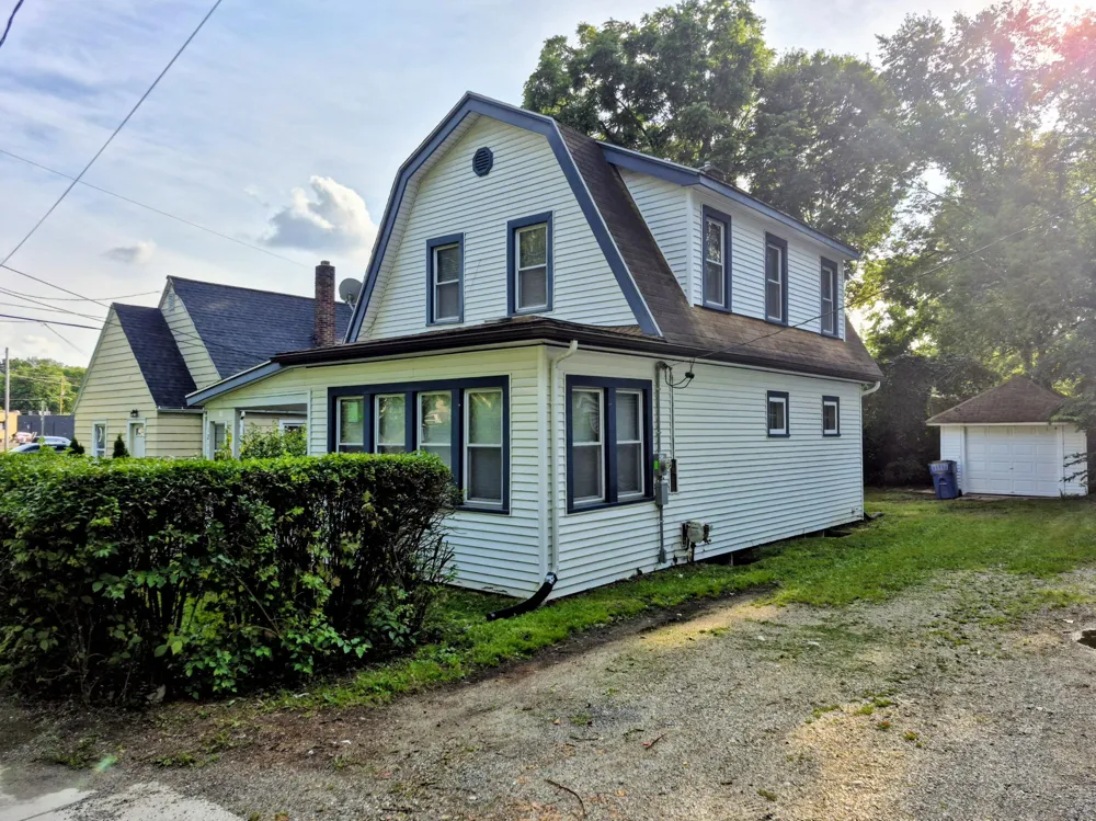 1211 Wayside Road Kalamazoo, MI 49048
