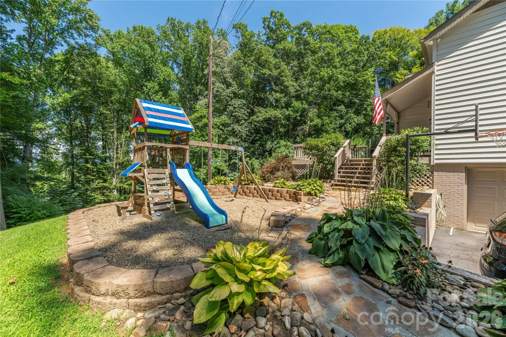 115 Hazelview Drive Waynesville, NC 28786