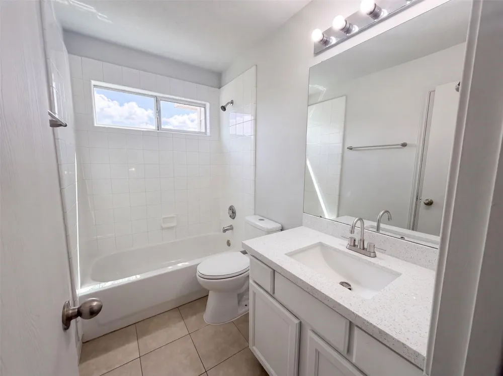 3911 Teal Vista Court #115 Fresno, TX 77545