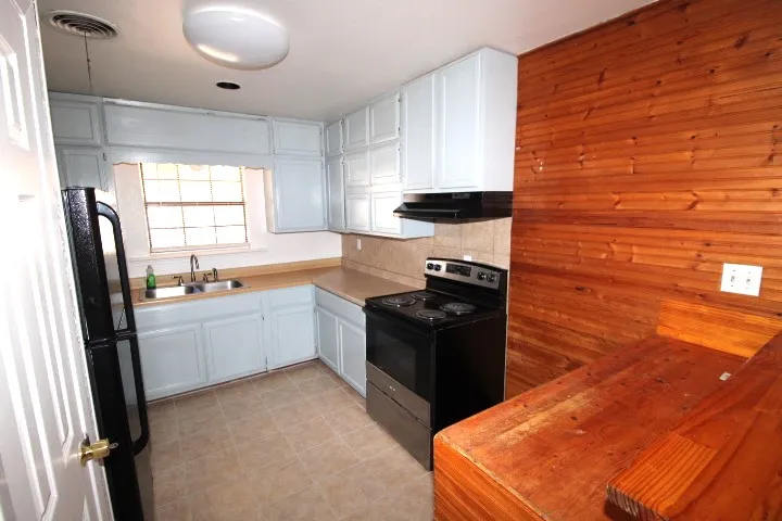 709 S 11th Street Copperas Cove, TX 76522