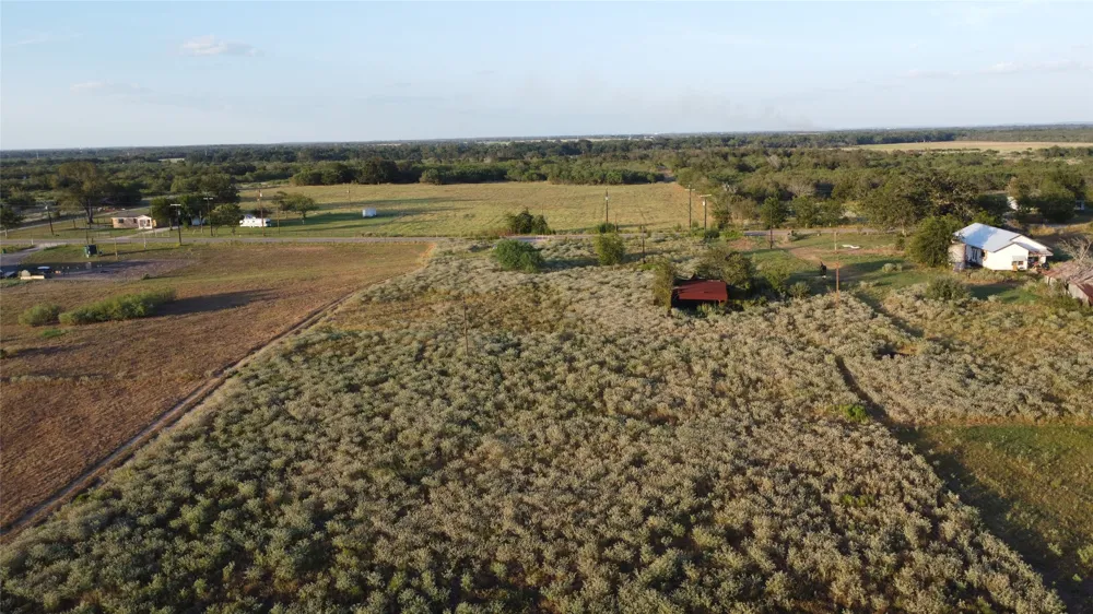 6447 Gander Slough Road Kingsbury, TX 78638