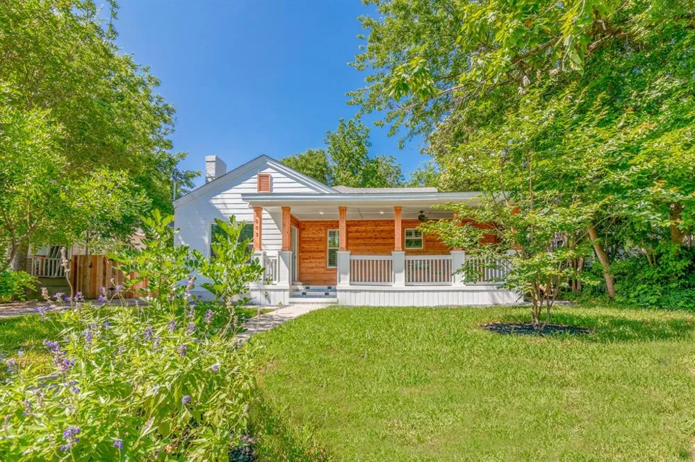 1003 E 39th Street Austin, TX 78751