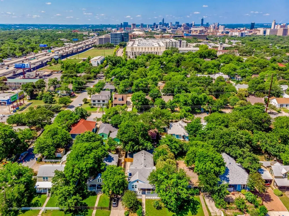 1003 E 39th Street Austin, TX 78751