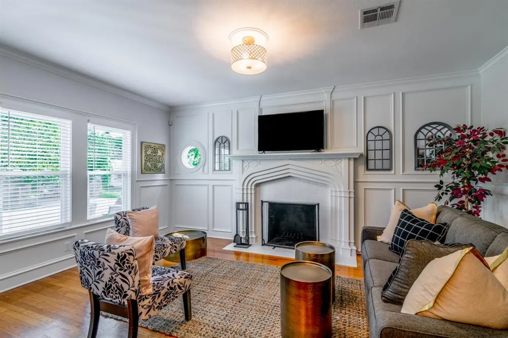 1003 E 39th Street Austin, TX 78751