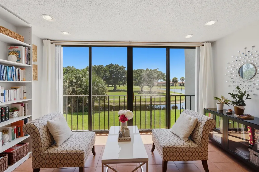 4489 Luxemburg Court #202 Lake Worth, FL 33467