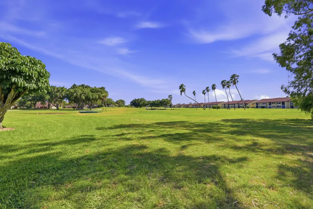4489 Luxemburg Court #202 Lake Worth, FL 33467
